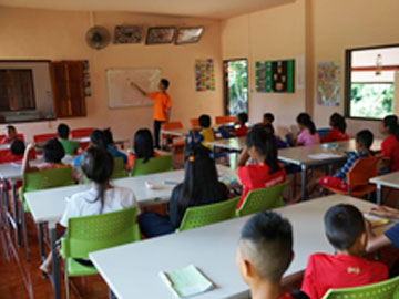タイ北部/少数山岳民族の児童の識字率向上・生活改善・集団生活への順応等への援助